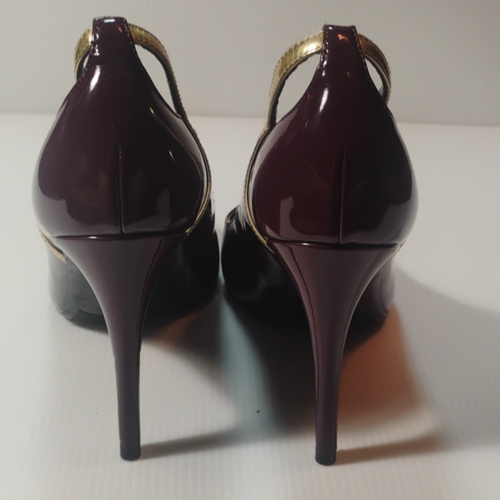 Marc Fisher Garlene Burgundy/Gold patent leather pointed toe pumps Size 8.5 - Picture 8 of 10